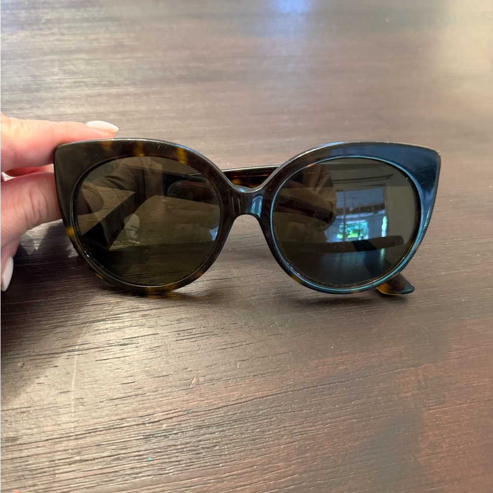 Gucci Tortoiseshell Cat Eye Sunglasses with Dark Green Lenses